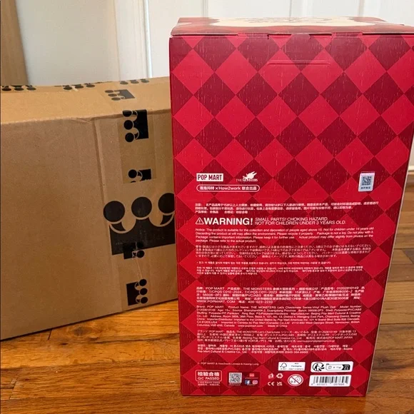 Pop Mart Labubu - Let's Checkmate Vinyl Face Plush Doll - Picture 3 of 4